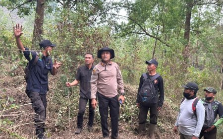Polres Ngawi dan Tim Gabungan Buat Sekat Bakar dan Dirikan Posko Antisipasi Karhutla Lawu Utara Meluas